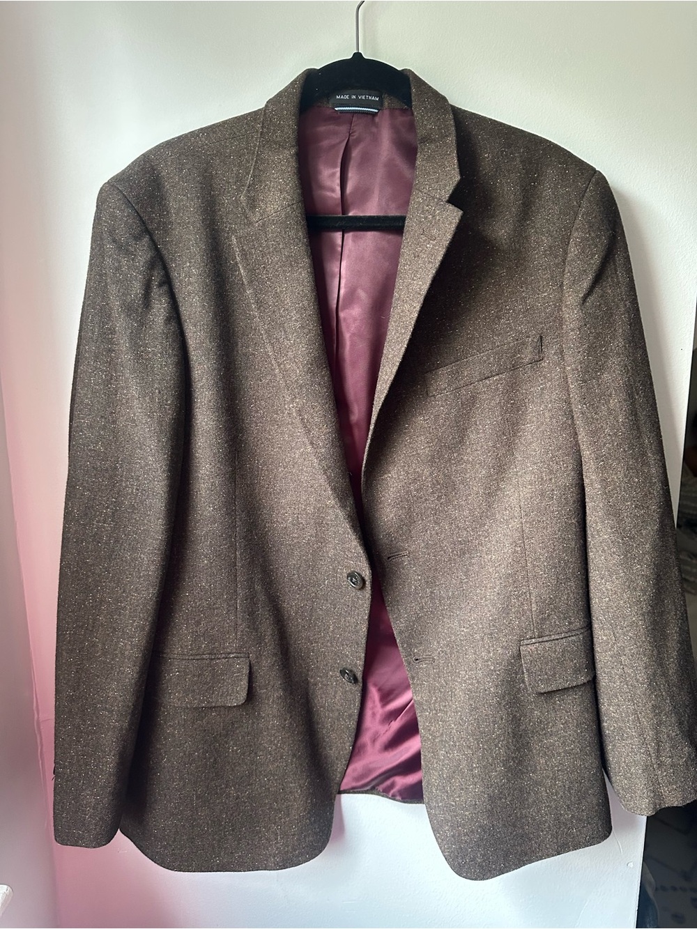 Tommy Hilfiger Brown Tweed Sport Coat with Burgundy Lining